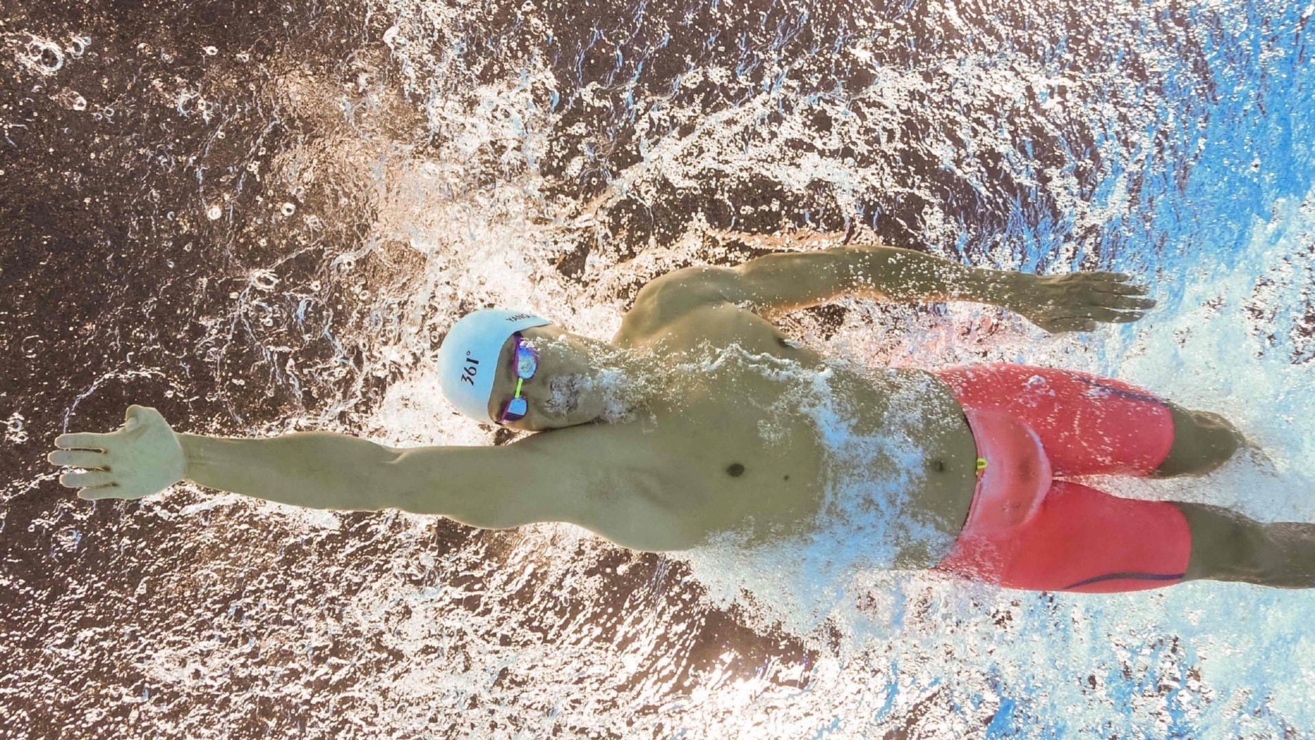 乌拉圭男篮在南美锦标赛中全力拼搏，争创佳绩